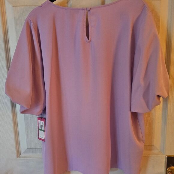 VINCE CAMUTO LILAC BUBBLE BLOUSE - Picture 2 of 8